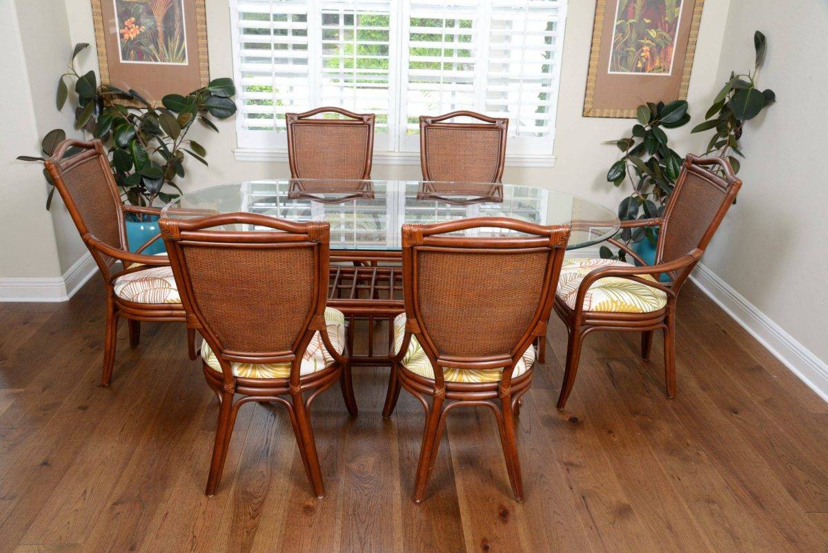 serengeti oval dining set