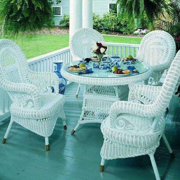 Country White Dining Set by Spice Islands Wicker