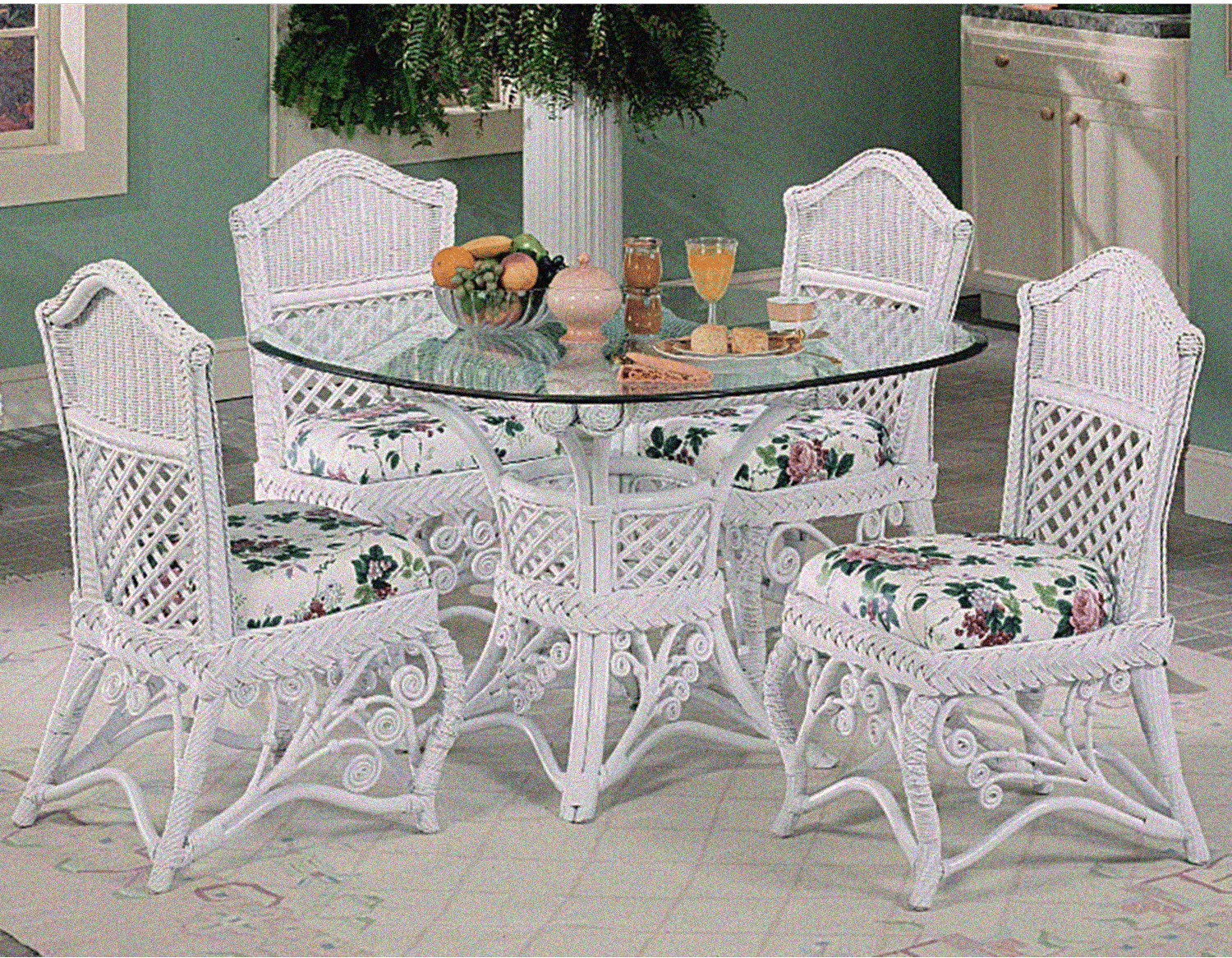 White wicker 2024 chair set