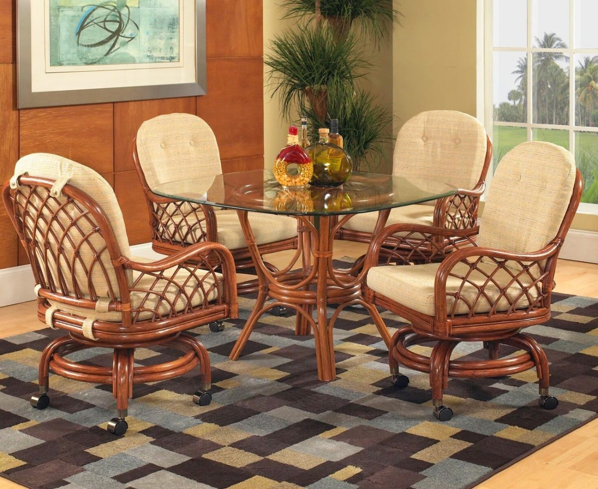 gRAND iSLE cASTER DINING SET BY CLASSIC RATTAN