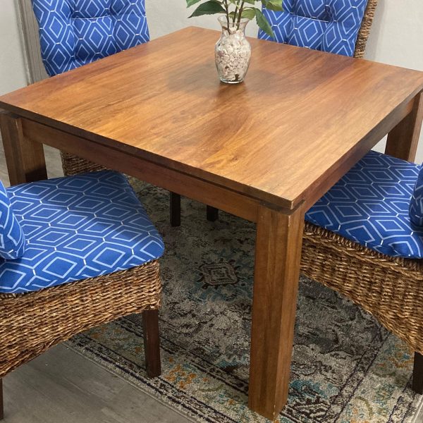 BORNEO DINING TABLE