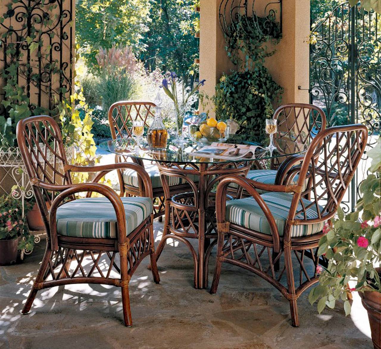 antigua dining set with arm chairs