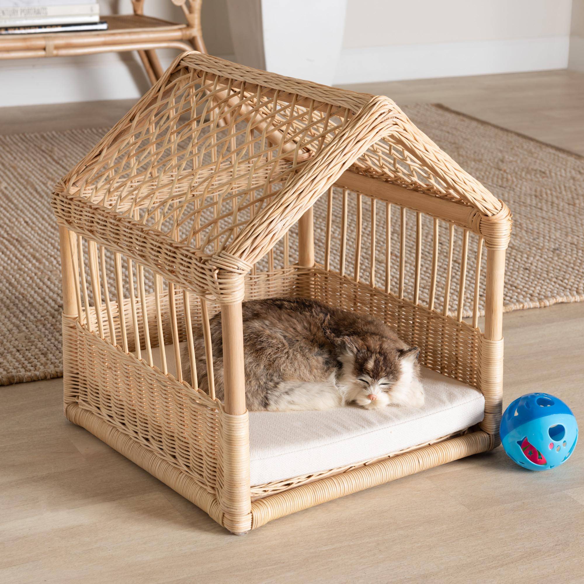 Tiki Hut Pet Bed
