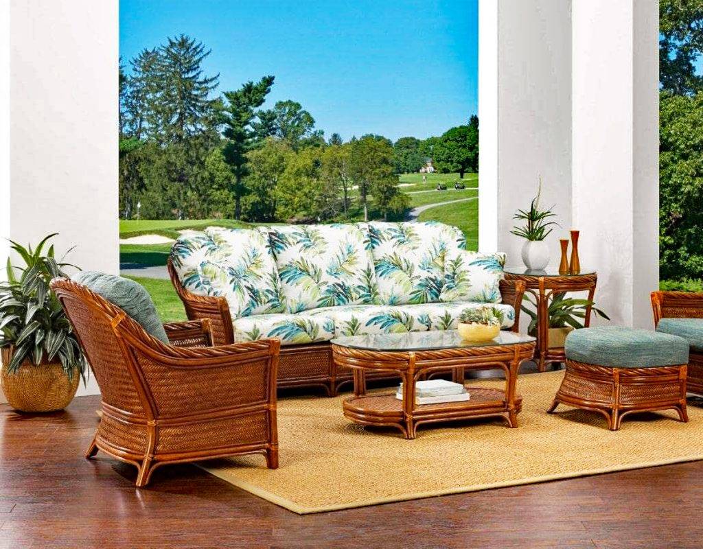 SOUTH SHORE LIVING ROOM SET