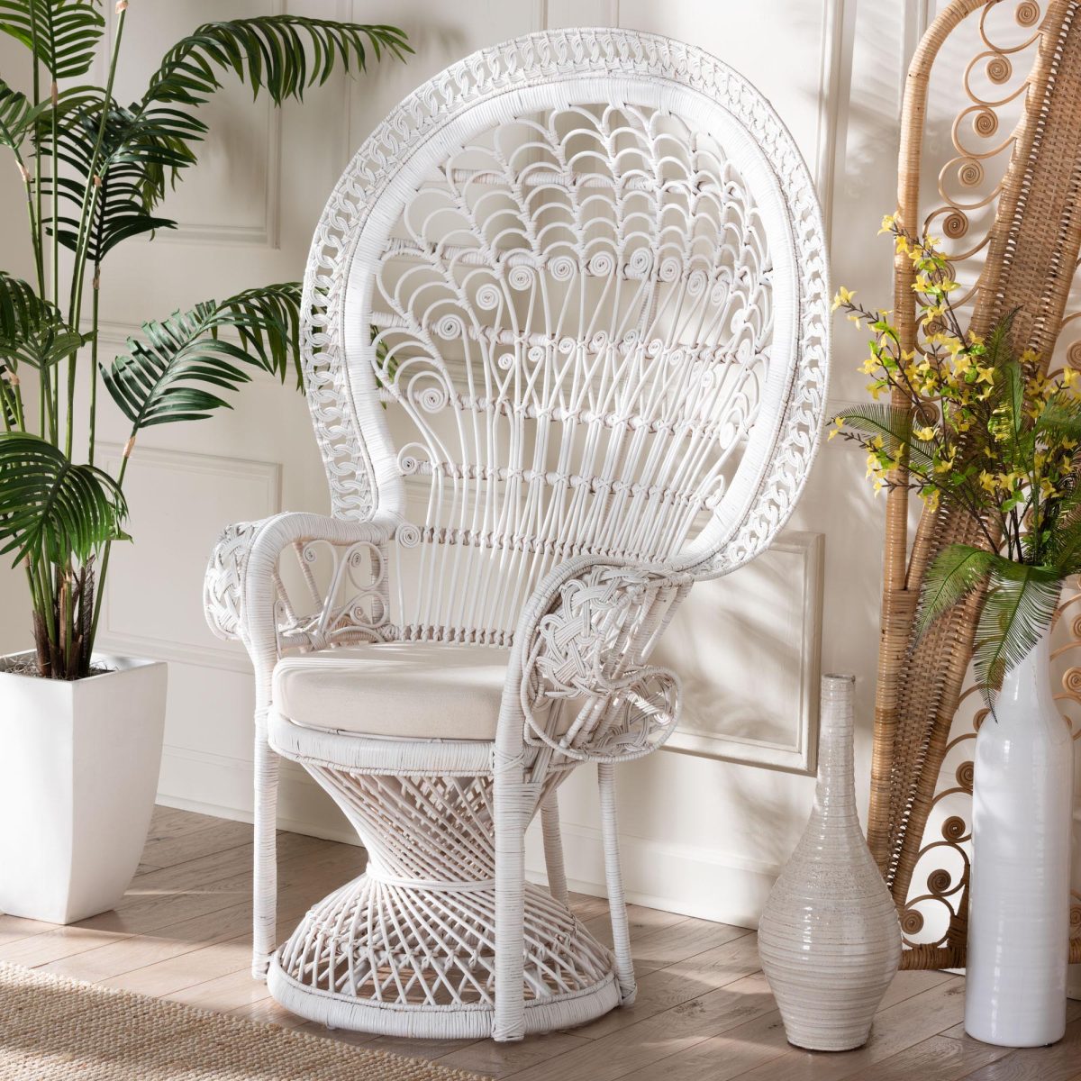 KALLIMA PEACKOCK WHITE CHAIR