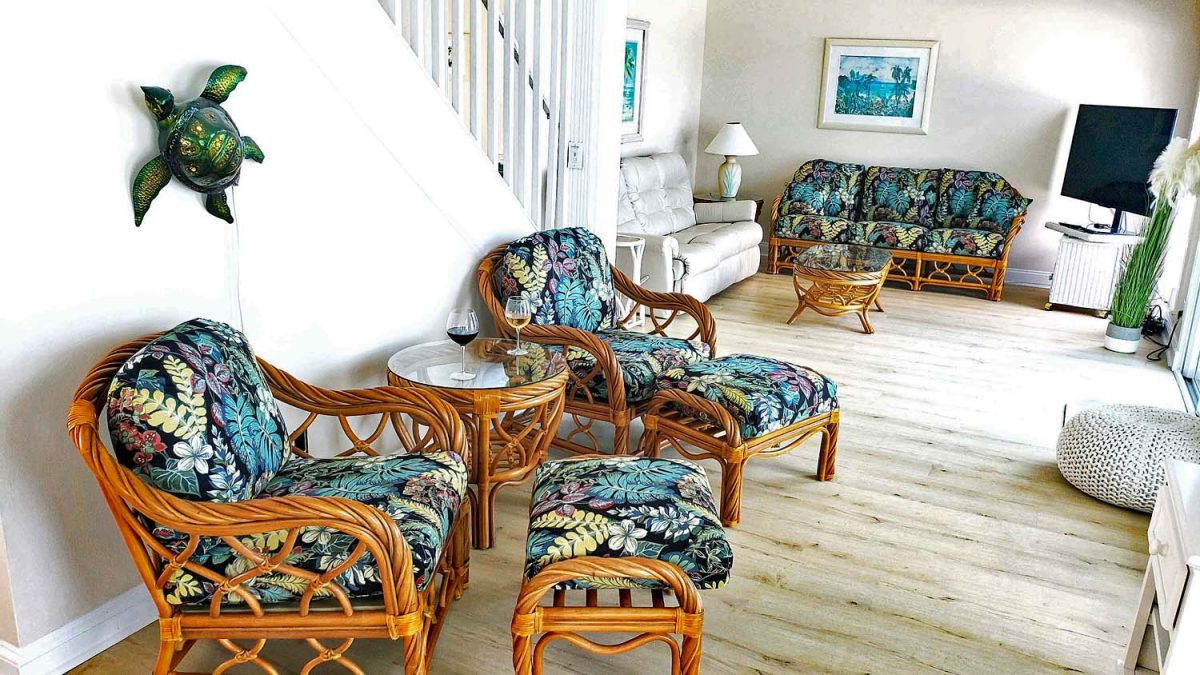 NEW TWIST RATTAN LIVING ROOM SET