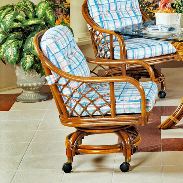 SANTA CRUZ RATTAN CASTER CHAIR
